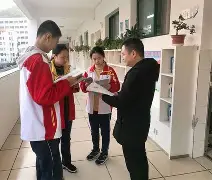 里尔发布备战花絮，清晨更衣室发声，足总杯任务艰巨，细节决定成败(细节决定成败的事例)-爱游戏