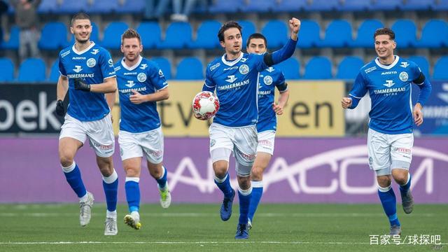 埃因霍温关键时刻单刀错失,志在欧篮联名次提升,悬念犹存,年轻球员得到机会(英超与欧冠焦点大战) 埃因霍温关键时刻单刀错失,志在欧篮联名次提升,悬念犹存,年轻球员得到机会(英超与欧冠焦点大战)