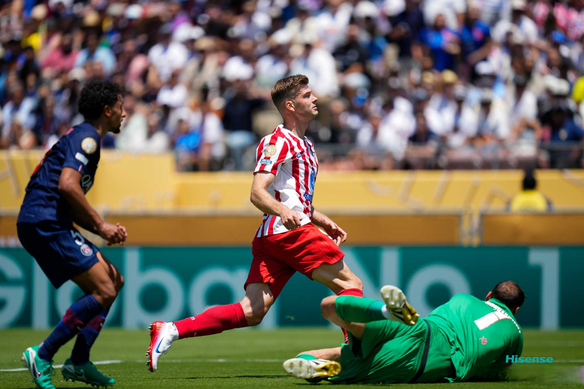 冲刺阶段阿斯顿维拉官宣签约——法甲节点到来；球迷炸锅；数据趋势出现新变化的简单介绍-爱游戏体育